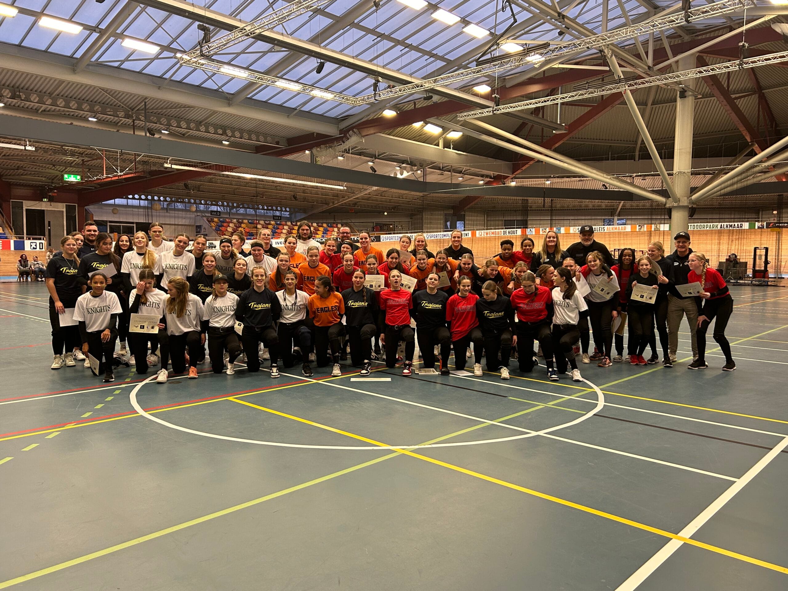 Dutch Indoor Softball Classic 2025: Kom kijken in Alkmaar!